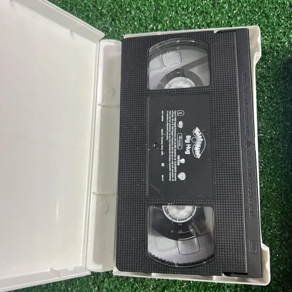 Lot Of 2 Teletubbies VHS Tapes Big Hug!Vol. 6‎ Favorite Things